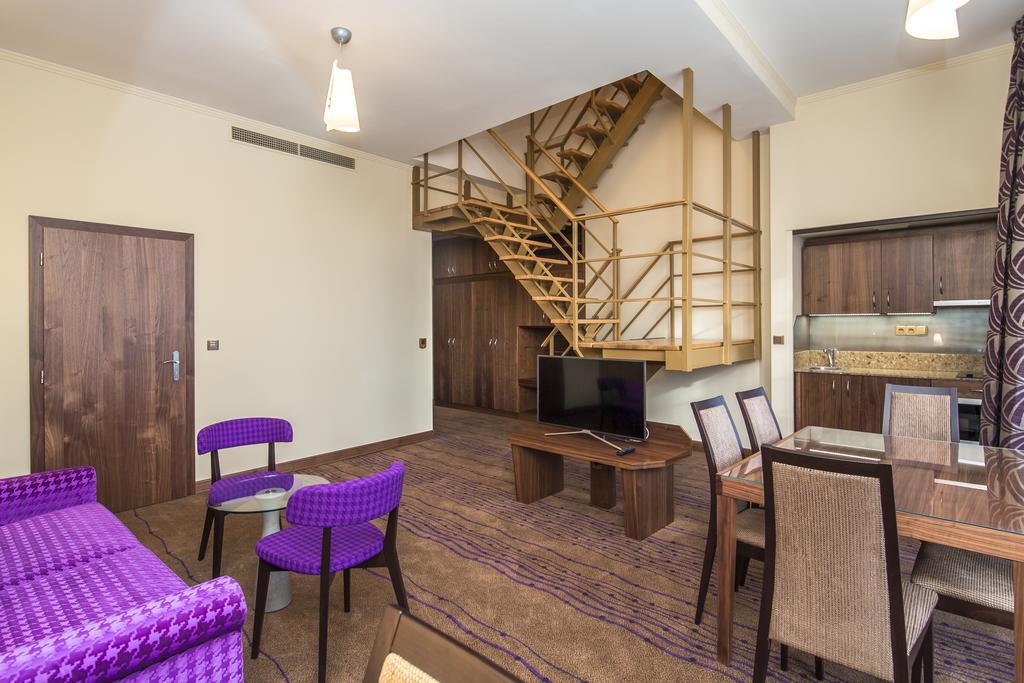 Merchants Crown Suites And Spa Prague Ngoại thất bức ảnh A typical apartment